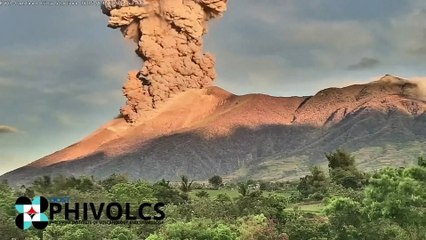 4000 Meter hohe Aschewolke: Vulkanausbruch auf den Philippinen