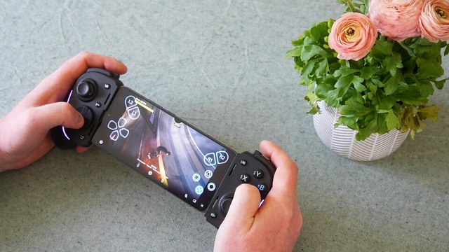 So gut kann Handy-Gaming 2025 sein: Razer Kishi Ultra und Poco F7 Pro im Video