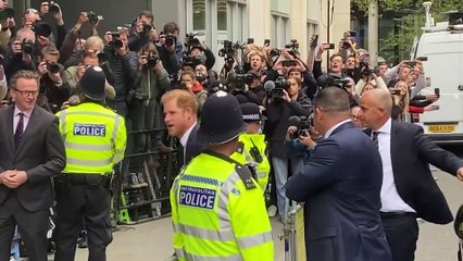 El príncipe Harry vuelve a tribunales para impugnar la rebaja de su protección en Reino Unido