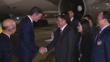 Sánchez llega a Hanoi, Vietnam, donde inicia su agenda oficial antes de viajar a China