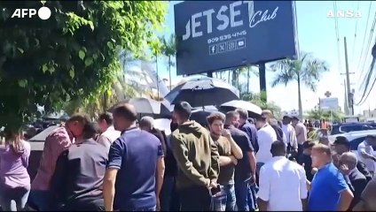 Crolla il tetto di una discoteca a Santo Domingo, decine di morti e feriti