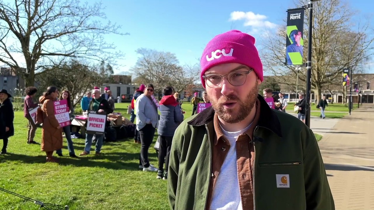 University of Kent lecturers protest against redundancy during strike action