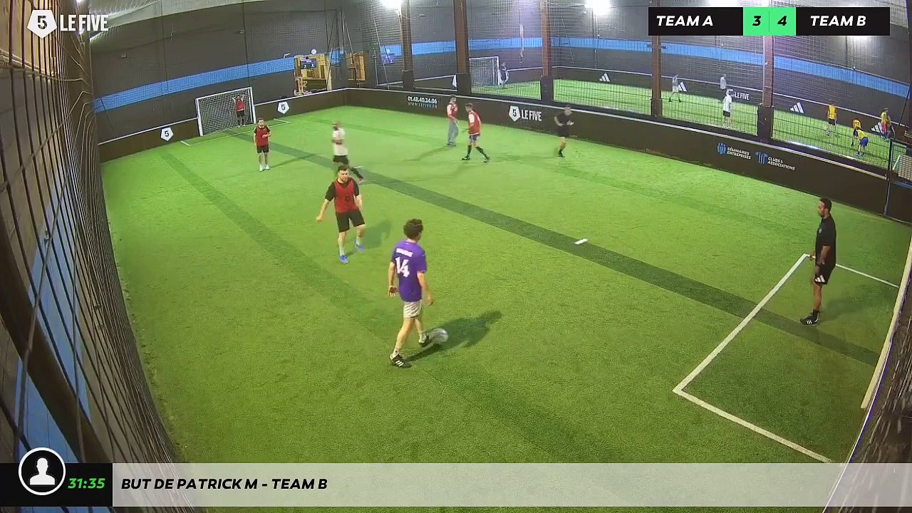 But de Patrick M - Team B