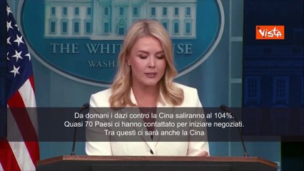 Karoline Leavitt (Casa Bianca): “Da domani dazi del 104% alla Cina”