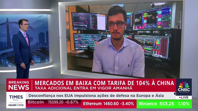 Trump comenta impulsionamento de acordos comerciais: Tarifas estão trazendo dinheiro e empregos