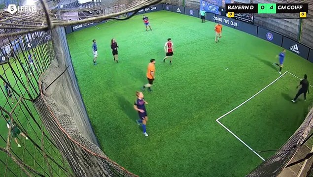 BAYERN DE MONIQUE - Cm Coiffeuse 08/04 à 19:33 - Football Terrain 1 (LeFive Valenciennes)