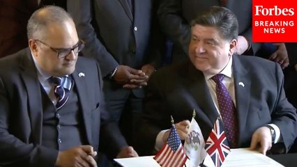 Governor JB Pritzker Signs Memorandum Of Understanding Between United Kingdom And Illinois