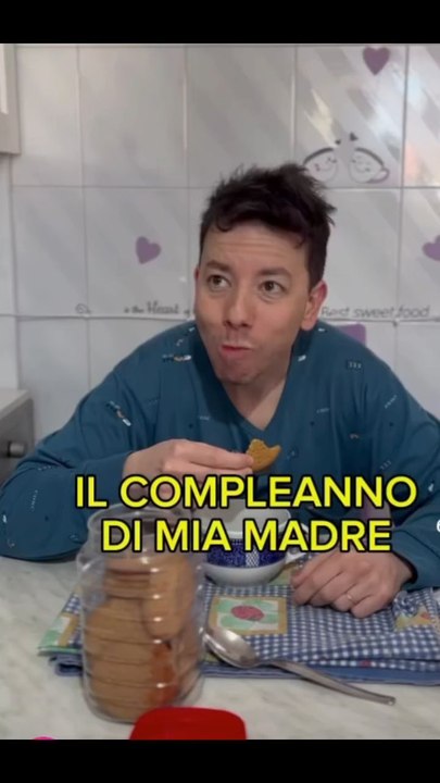 Daniele condotta compleanno di mamma