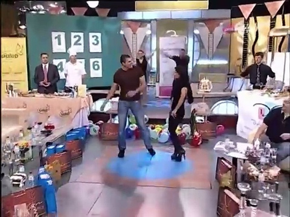 Mina Kostic i Igor X - Grudi od betona