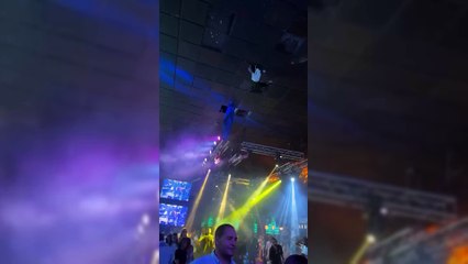 Otro ángulo del colapso del techo de la discoteca Jet Set