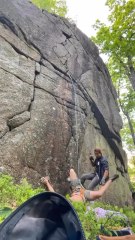 Su amigo resbala en la montaña y lo que hace después es heroico