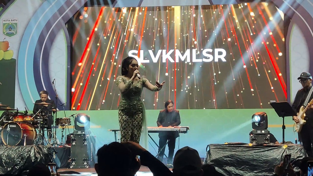 SILVY KUMALASARI - bernyanyi PUJANINGSIH - Acara silahturahmi pemerintah kota Batu malang