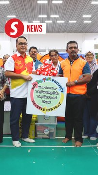 Putra Heights inferno: Toys delivered to uplift children's spirit