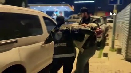 Gözaltına alınan ünlü şarkıcı hakkında yeni gelişme