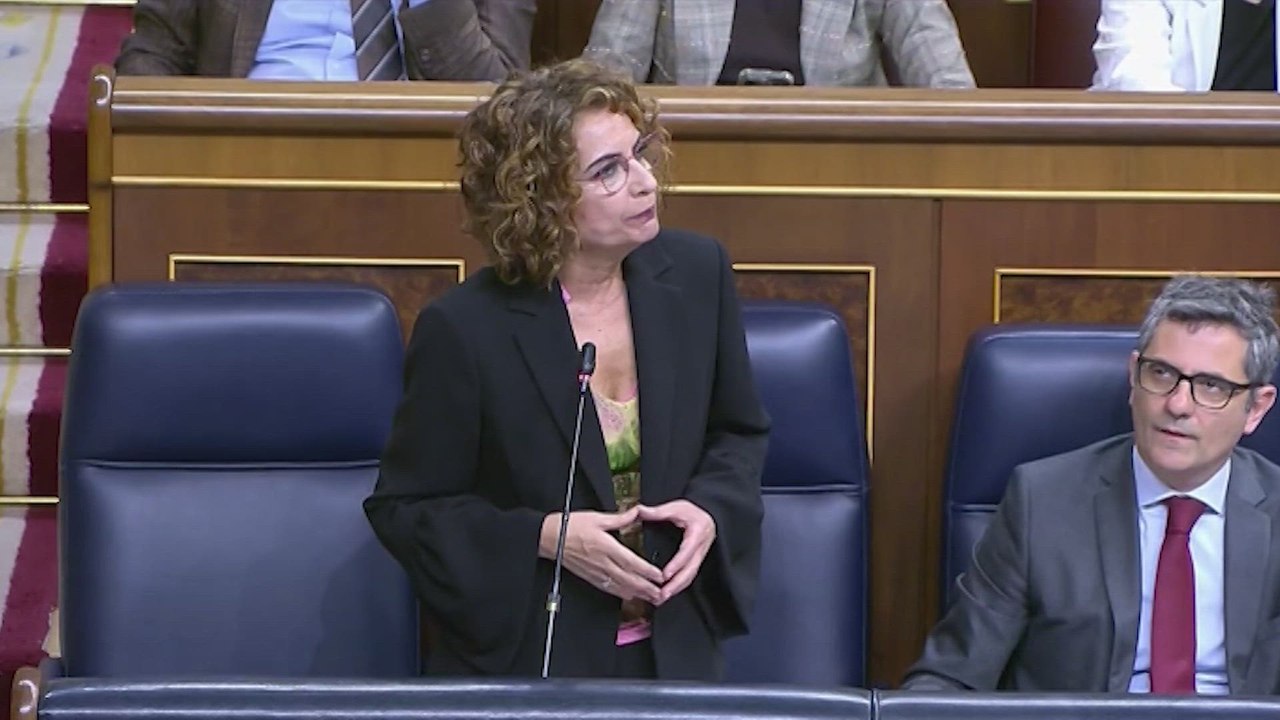 La polémica frase de María Jesús Montero sobre la bajada de impuestos a "las clases medias y trabajadoras"