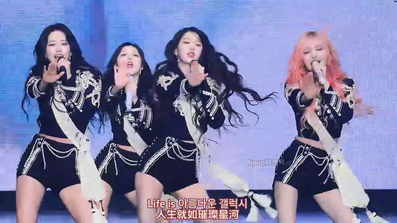 IVE Zhang Yujin Flies High with ‘Power of Admiration’ | 아이브 장원영 '사랑의 힘' 뮤직컷