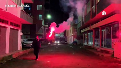 Kavga ihbarına gittiler, sürpriz kutlamayla karşılaştılar