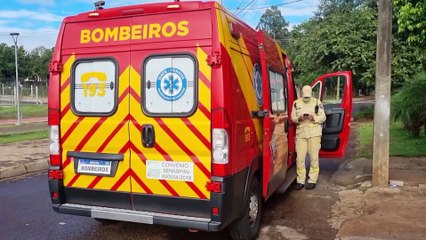 Homem cai de rampa no Santa Felicidade e é socorrido pelo Siate