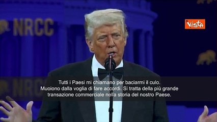 Dazi Usa, Trump: "Tutti mi chiamano per baciarmi il c.lo. Muoiono dalla voglia di fare un accordo"