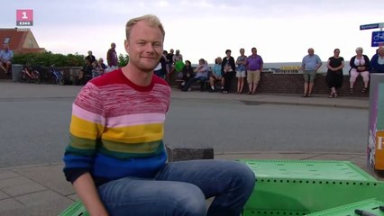 Anne Dorte Michelsen & Maria Bramsen - Det lykkeligste land i verden | Bare det ikke regner - TV sendt DIREKTE i Hirtshals - 2018 | DR1