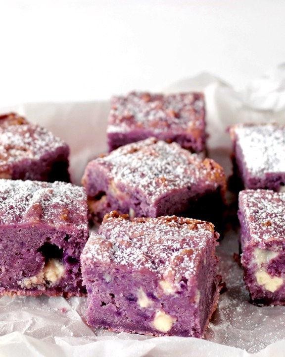 Brownie au Ube et Chocolat Blanc 💜 | Recette Facile de Brownies Moelleux à la Patate Douce Violette