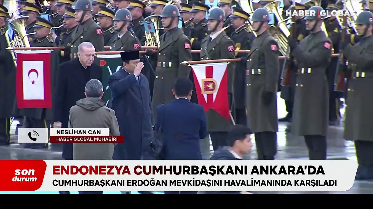 Endonezya Cumhurbaşkanı Ankara'da: Erdoğan havalimanında karşıladı