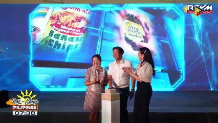 PBBM, bumisita sa National Food Fair ng DTI sa isang mall sa Mandaluyong City para sa...