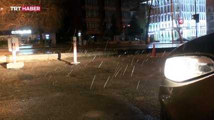 Ankara'da kar yağışı etkili oldu