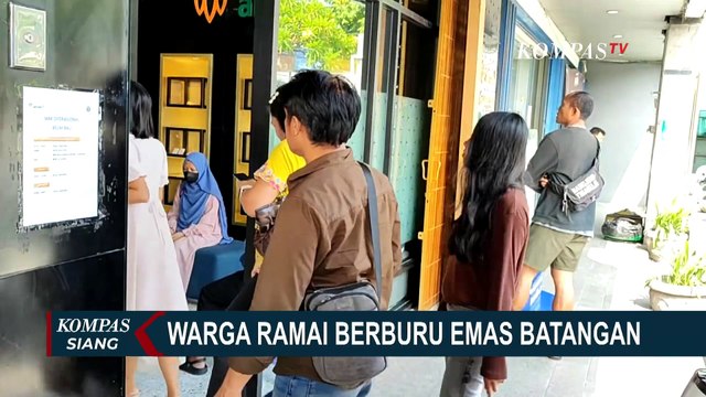 Rupiah Melemah, Warga Berburu Emas Batangan untuk Antisipasi Gejolak Ekonomi