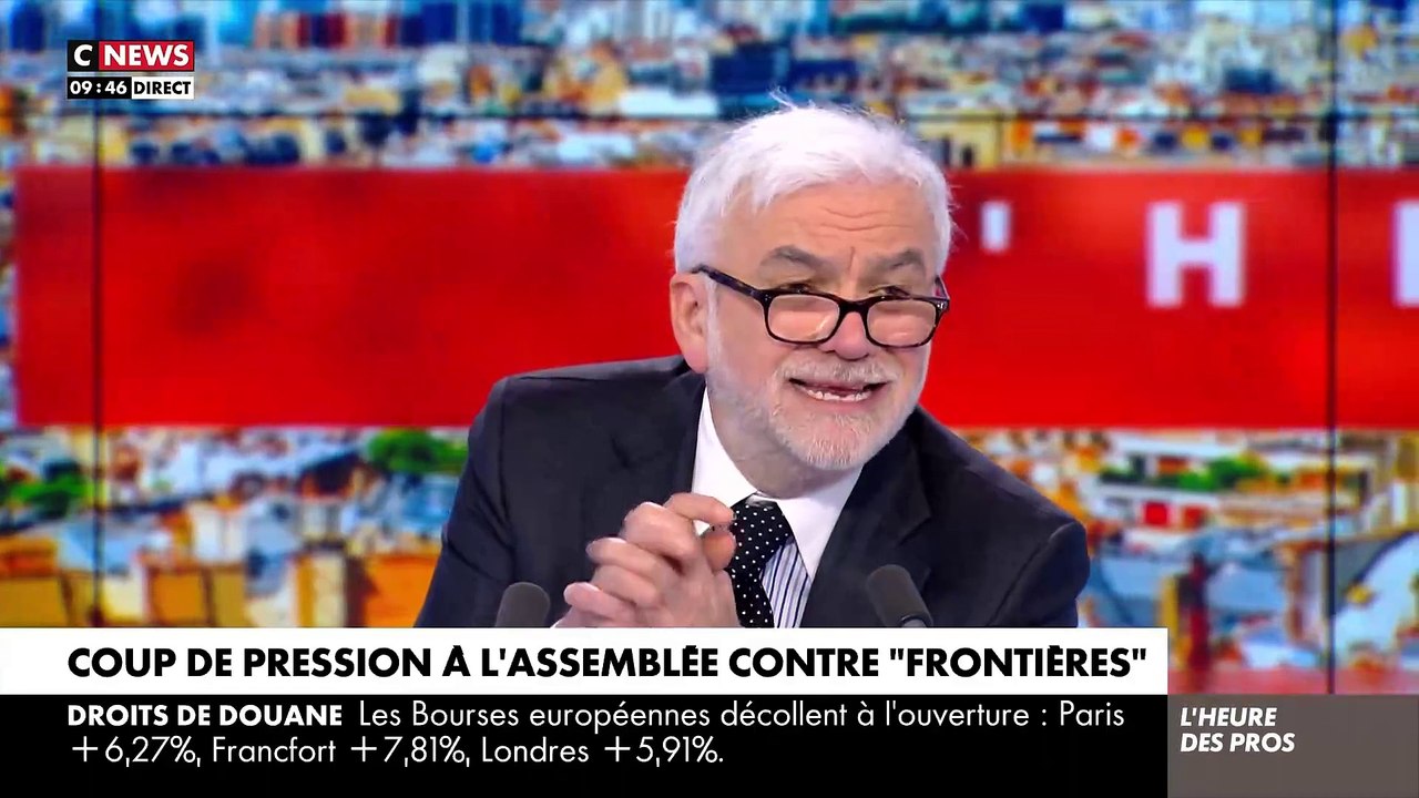 Pascal Praud s'en prend à la députée socialiste Claudia Rouaux et dénonce son comportement violent contre les journalistes de "Frontières" hier à l'Assemblée: "C'est une honte, c'est un scandale et personne ne dit rien !" - VIDEO