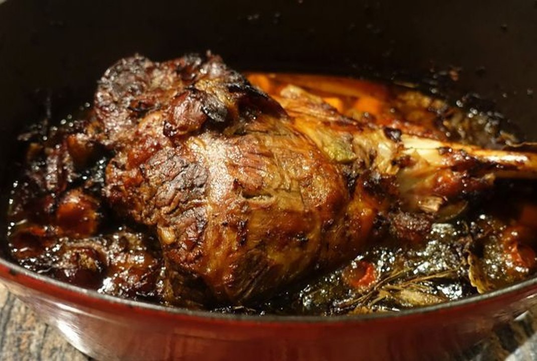 Voici la recette d’agneau que le chef Hugo Riboulet vous recommande de cuisiner pour Pâques