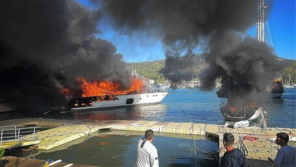 Fethiye'de teknede çıkan yangın, yanındaki 3 tekneye de sıçradı