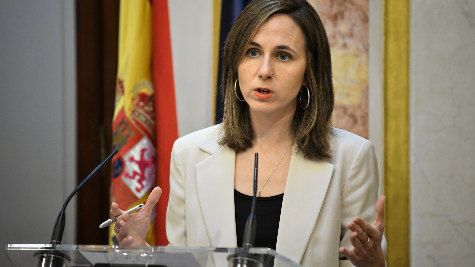 Belarra ataca a García-Castellón y cuestiona que España sea una democracia: "Es un juez corrupto"