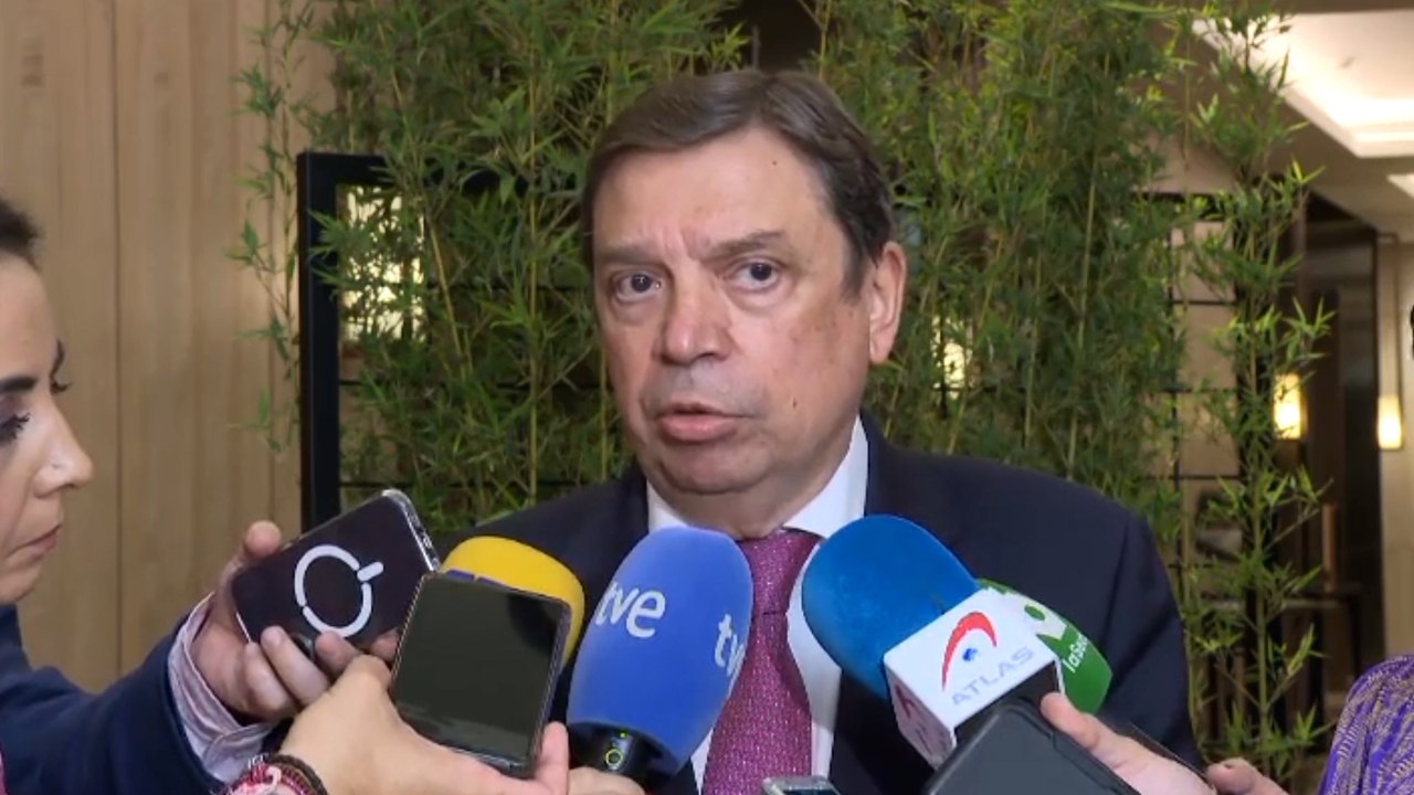 Luis Planas: "El Gobierno de España defiende sus intereses dentro del marco de la Unión Europea"