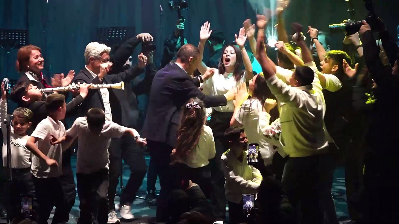 Büyükşehir’den Avlu’da müzik şöleni