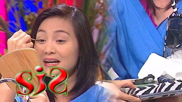 Make-up Bag Raid with Gladys Reyes | SiS (Stream Together)