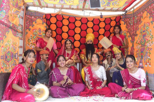भगवान महावीर स्वामी के जन्मकल्याणक दिवस पर निकली भव्य शोभायात्रा