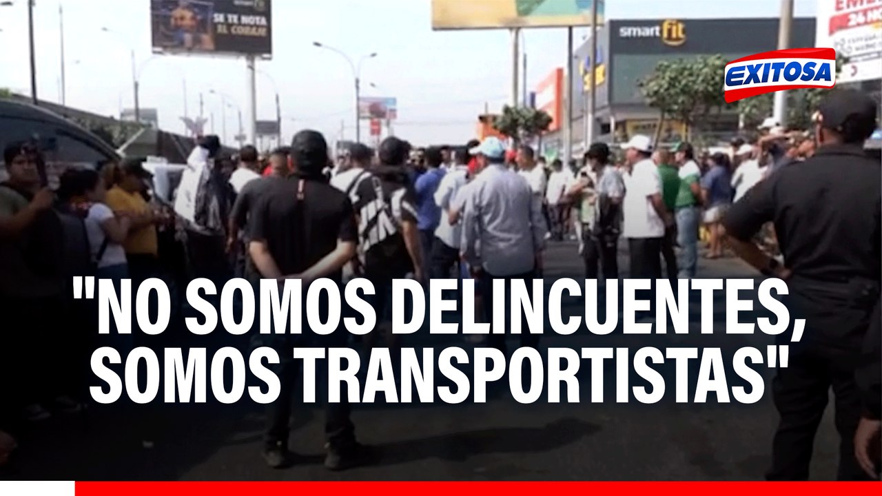 "No somos delincuentes": Transportistas denuncian que contingente policial impide su recorrido al Congreso