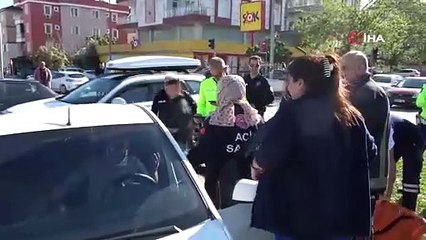 Hasta taşıyan ambulansla otomobil çarpıştı, sağlık görevlisi gözyaşlarına hakim olamadı
