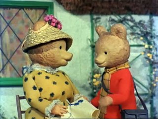 The Adventures of Rupert Bear (1970) S03E44 - Rupert and the Castaway
