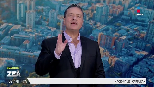 Andrea Chávez quitará su foto de unidades médicas para tranquilizar a los pitufos de la aldea