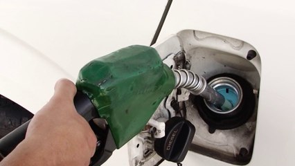 tn7-rebaja-en-combustibles-100425