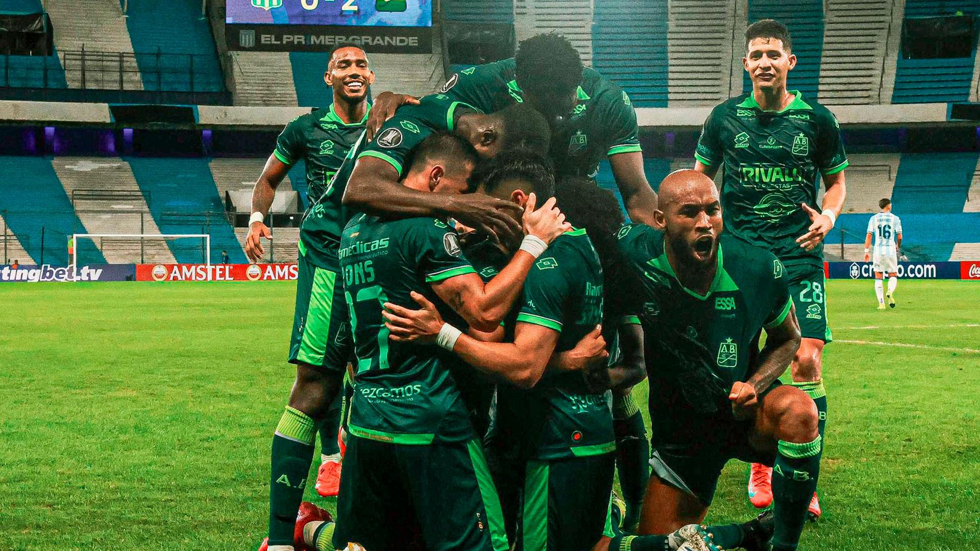 2 Mins | Racing Club (ARG) vs Atletico Bucaramanga (COL) | HIGHLIGHTS Copa Libertadores | 04/10/25 | beIN SPORTS USA