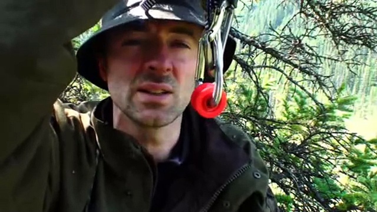 Alone In The Wild S01E01