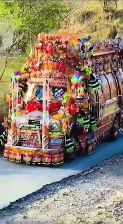 Pakistani old Bus