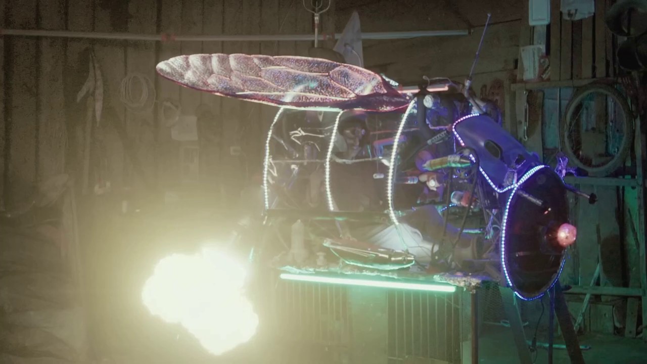 A Vanishing Fog Trailer OmeU