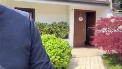 Treviso, cartello per i ladri: «Già derubato tre volte, non c'è più niente»