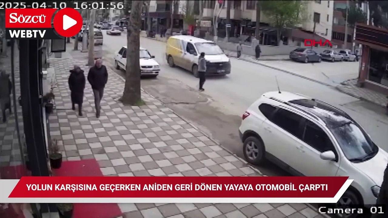 Yolun karşısına geçerken aniden geri dönen yayaya otomobil çarptı; kaza anı kamerada