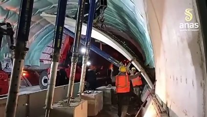 Sospesi i lavori per le festività pasquali nelle gallerie 'Limina' e 'Torbido' sulla strada statale 'Jonio Tirreno'