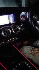 MERCEDES BENZ GLB 200 INTERIOR